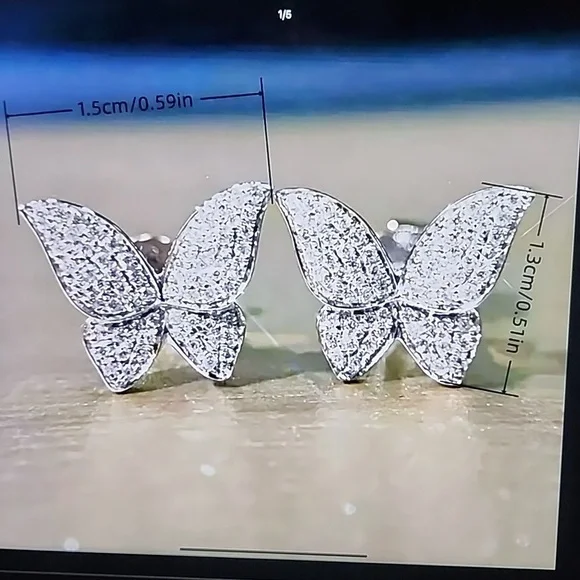 Gold tone butterfly earrings - Picture 4 of 4